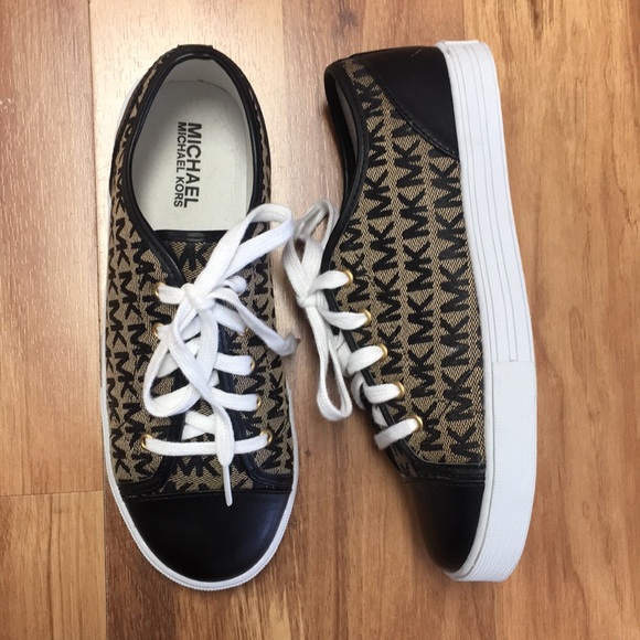 michael kors signature shoes